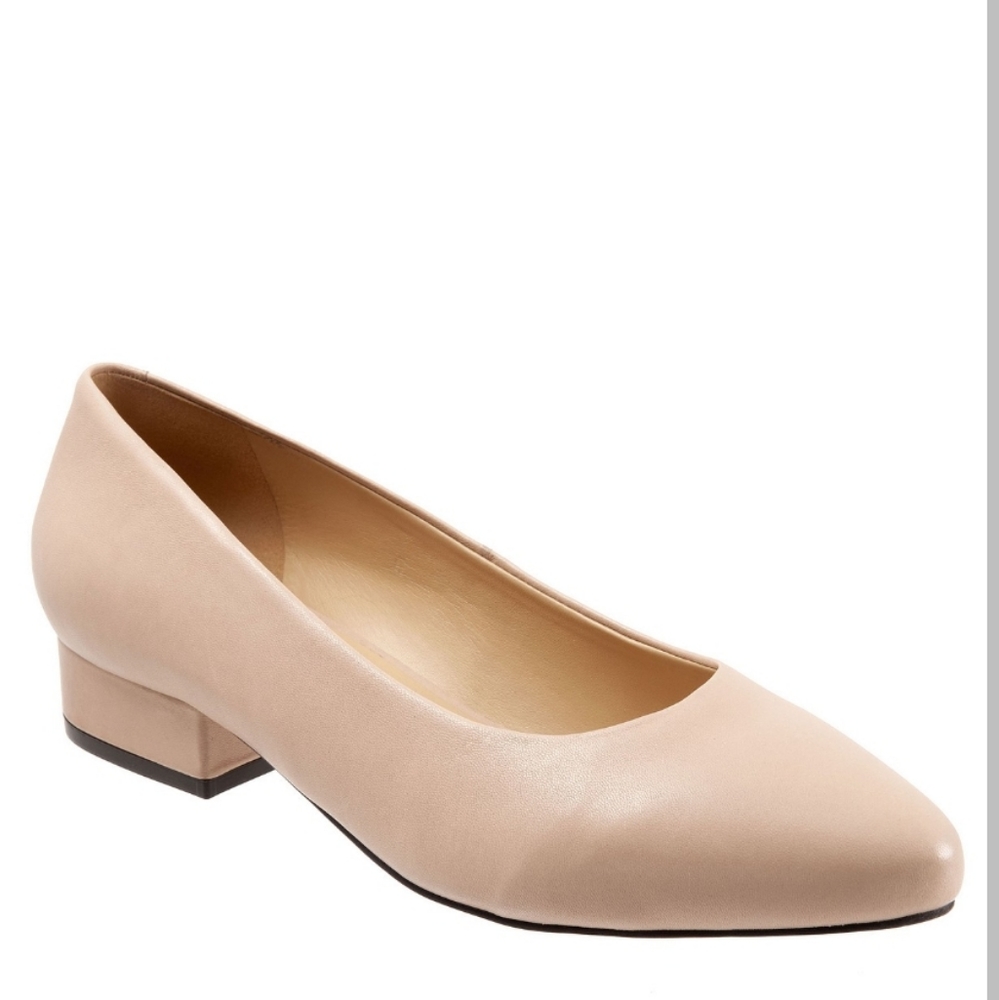 Trotters Jewel Pump Heels 10 WIDE